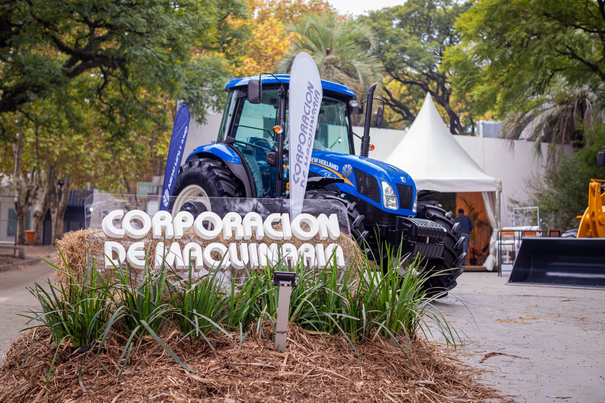 corporacionuy's tweet image. Último día en @mercolacteauy
Estamos en la calle principal. Acercate y conocé sistemas de trabajo pensados para las tareas en el sector lechero.

#Mercolactea2025 #Comasa #InnovaciónAgropecuaria