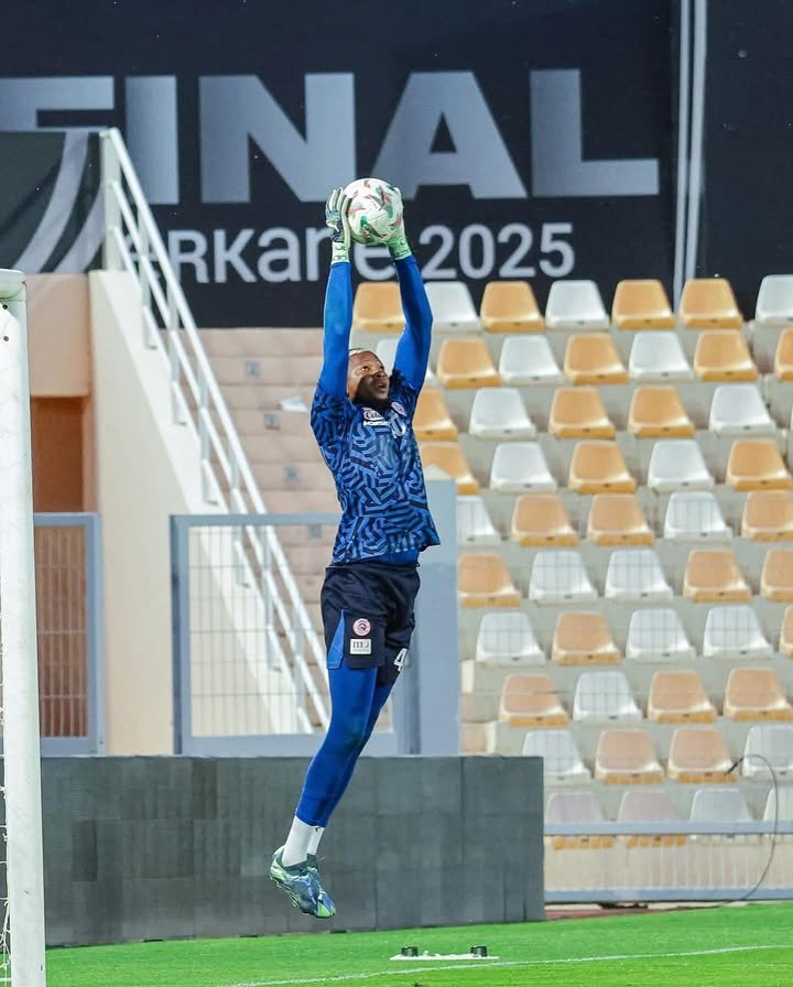 MoussaCamara01's tweet photo. Rendez-vous demain au stade municipal de Berkane pour la finale aller de la coupe CAF contre la RS de Berkane 🇲🇦 à 19h GMT. 🤲 https://t.co/13N4oGJUla