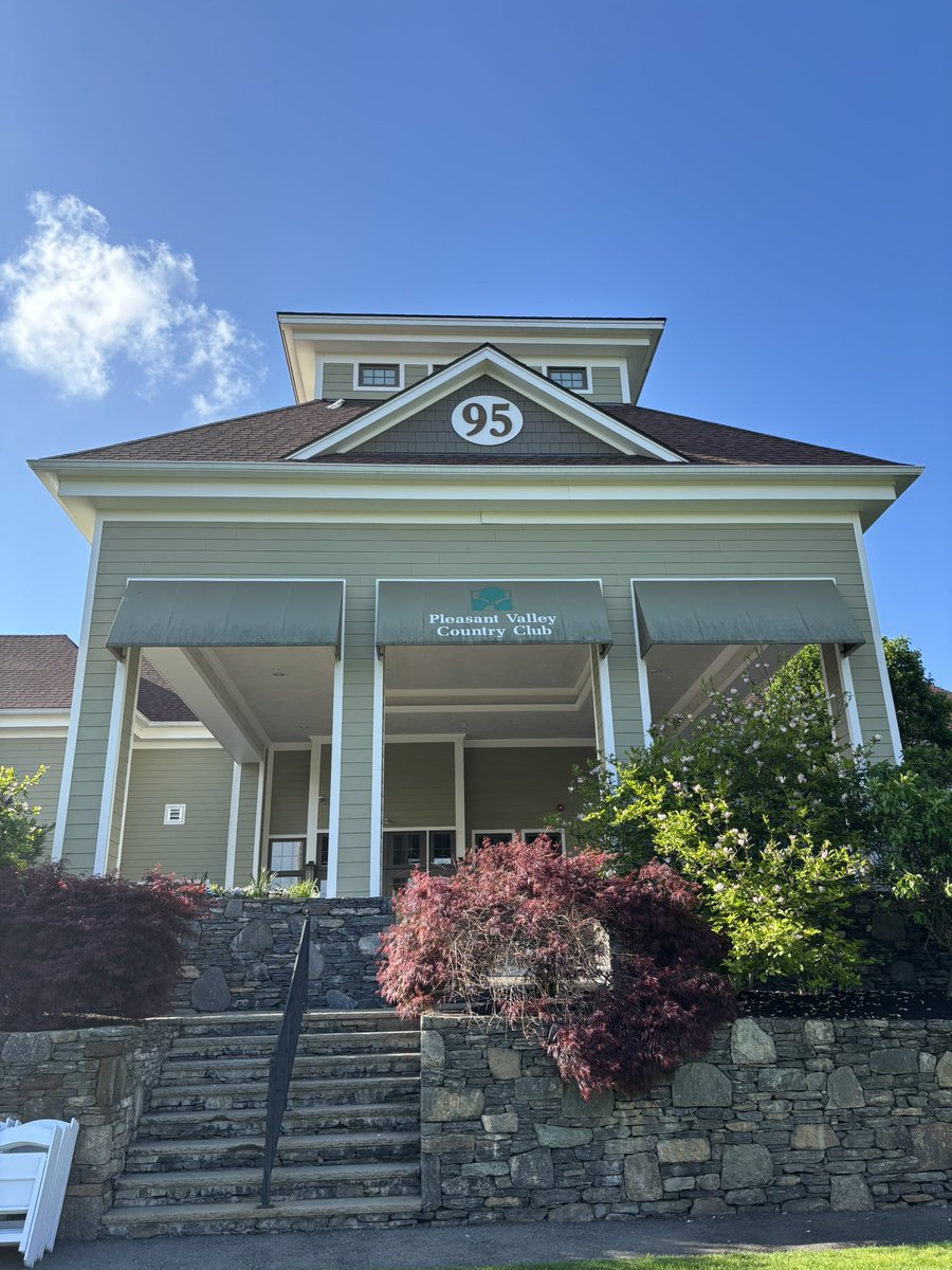 The countdown is on…Prom Night is 45 minutes from starting