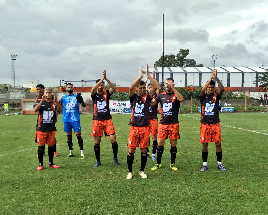 #PrimeraC ⚠️ CAMBIO DE DÍA ⚠️

Debido al temporal que azota la región, el encuentro ante Cambaceres fue reprogramado para el martes 20/5 a las 15:30 horas en Ensenada.