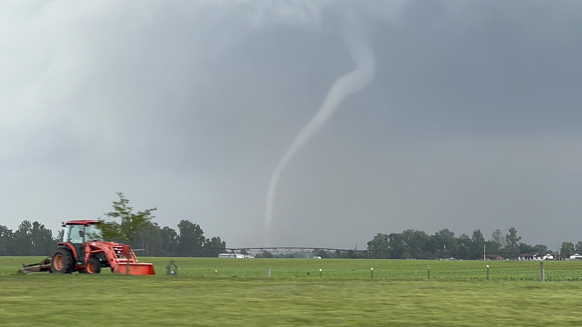 Sikeston MO strong tornado #mowx