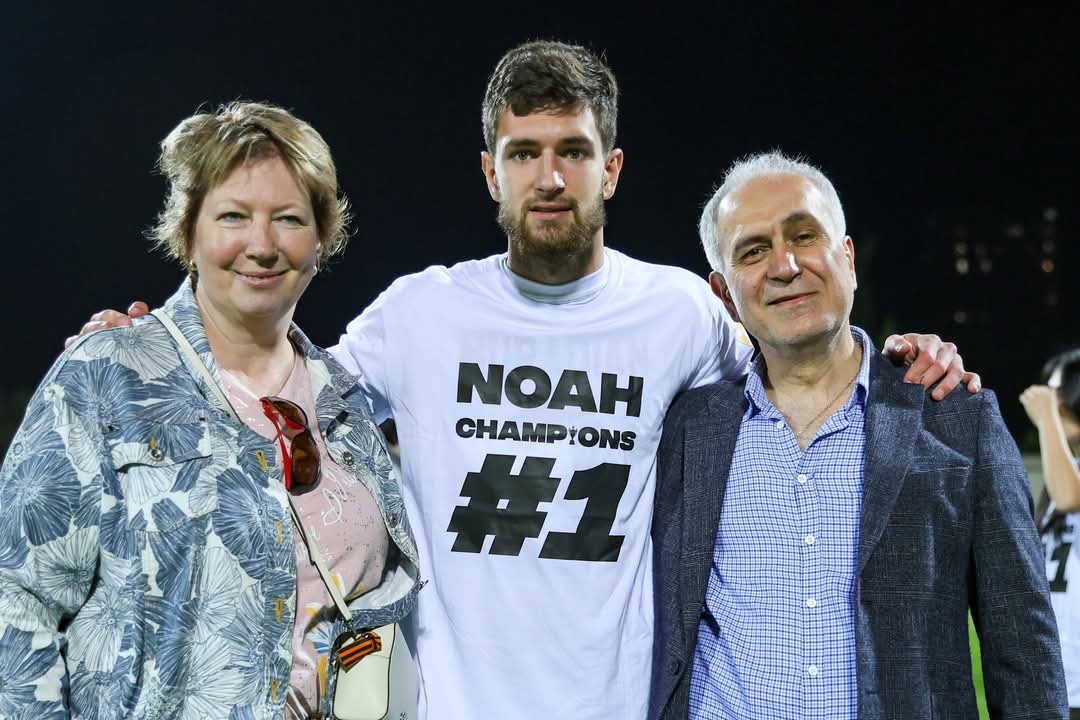 Noah_Yerevan's tweet photo. Family First 🤍🖤 https://t.co/5BptUfQ1Vl