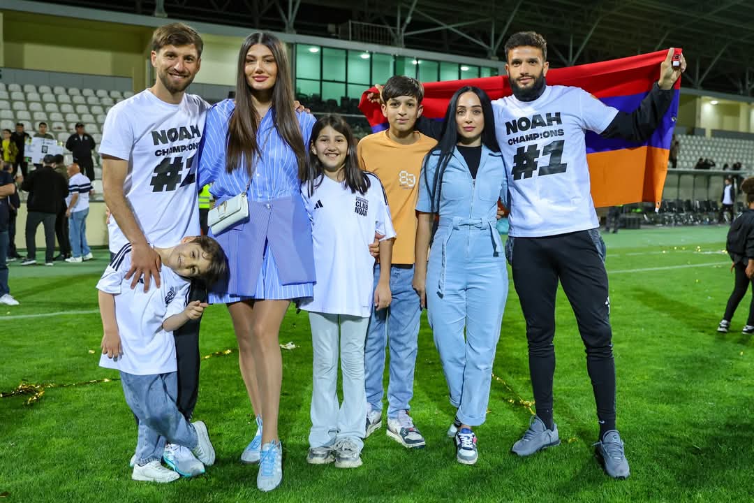 Noah_Yerevan's tweet photo. Family First 🤍🖤 https://t.co/5BptUfQ1Vl