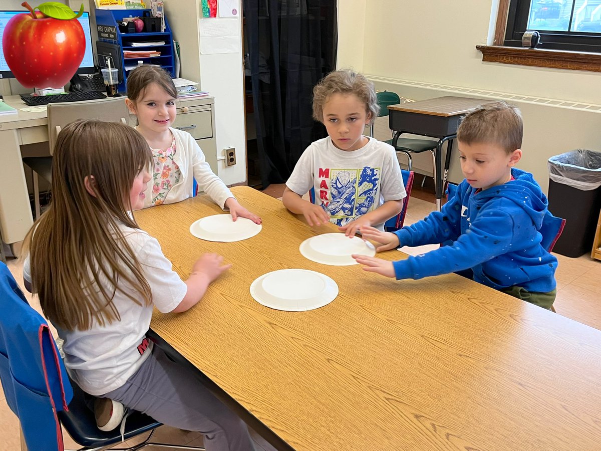 Mrs. Chapman tweet media