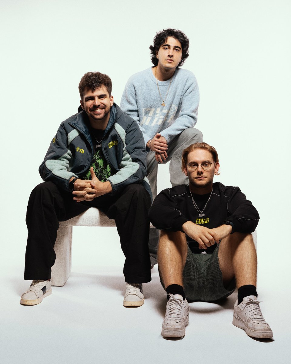 Inspired (@inspiredlol) on Twitter photo 