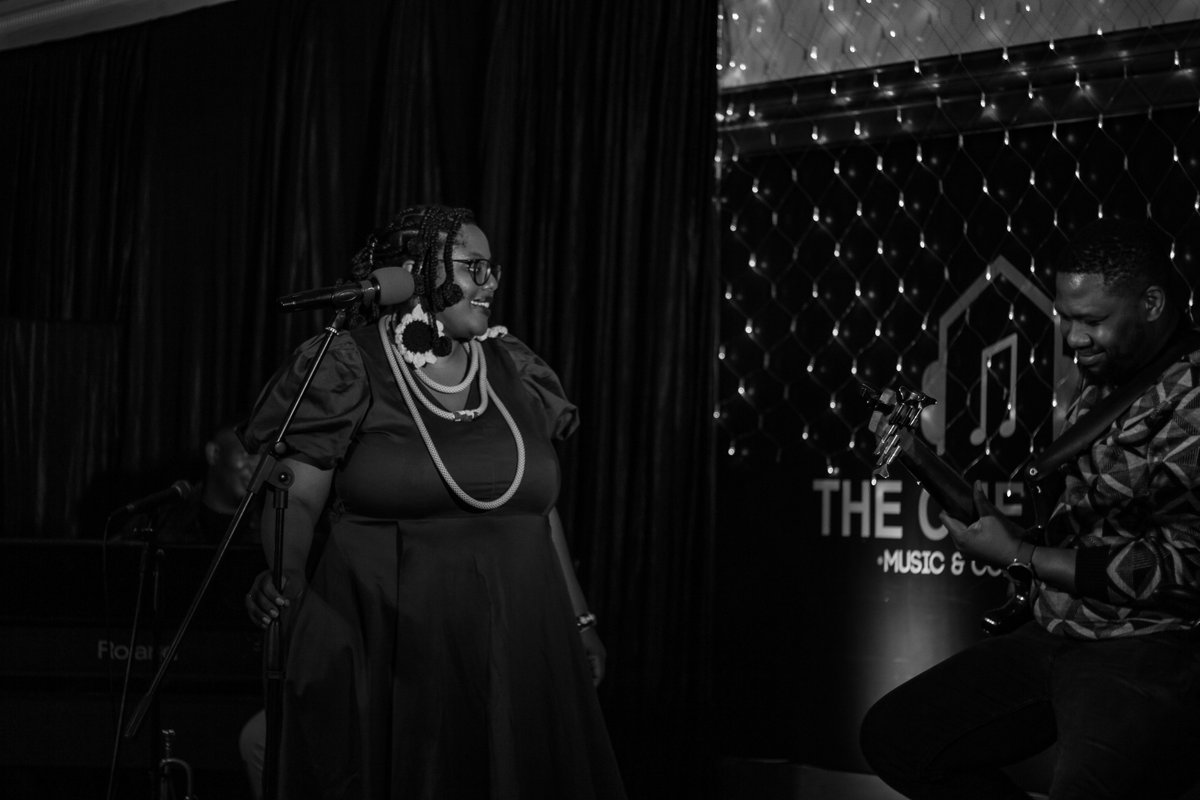 thulilez's tweet photo. #FlashbackFriday To the 2nd leg of the Mobility Fund tour supported by Concerts SA and partners.
The One Room Music &amp; Comedy Club Gqeberha with my powerhouse band. What a night!!
Grateful for the music, the love, and the moments.
📷 Vuyo Giba #Thulilezama #theGib @nden_music https://t.co/q9nxtFG2nZ