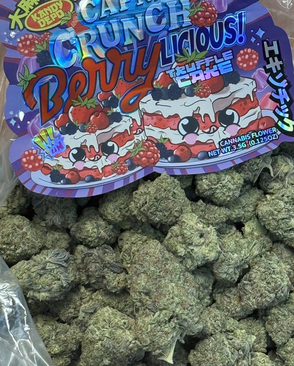 GreenwolfRetail's tweet photo. . #TRUFFLECAKE BEING PREPARE TO HIT THE SHELVES BY TONIGHT, COME TRY THIS TASTEFULNESS, GET IT FOR $20 1/8th 🔥 https://t.co/oW7eQvgxpo