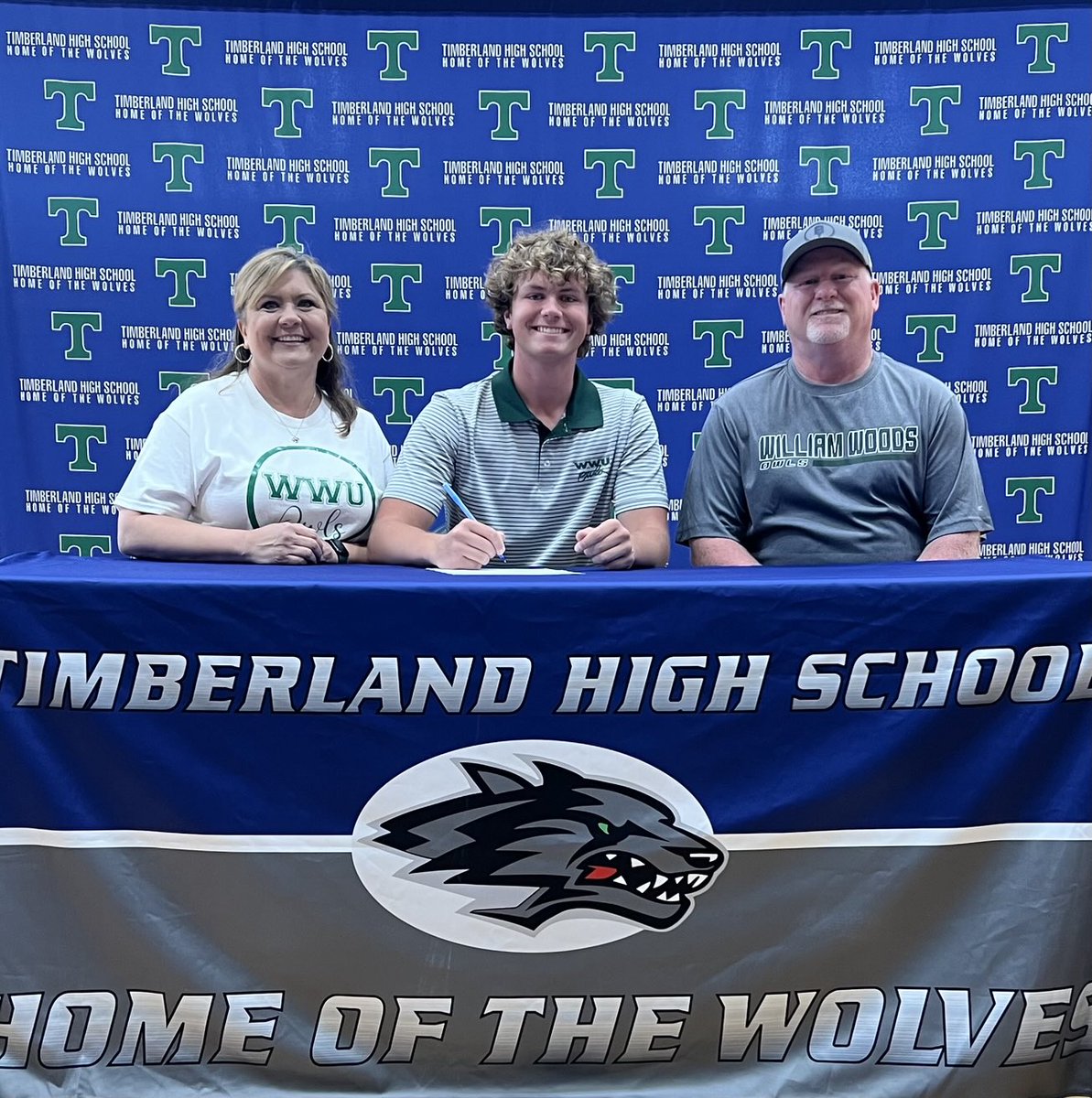 Congrats to Lucas Lafferty for signing to play golf and study Business at William Woods University!