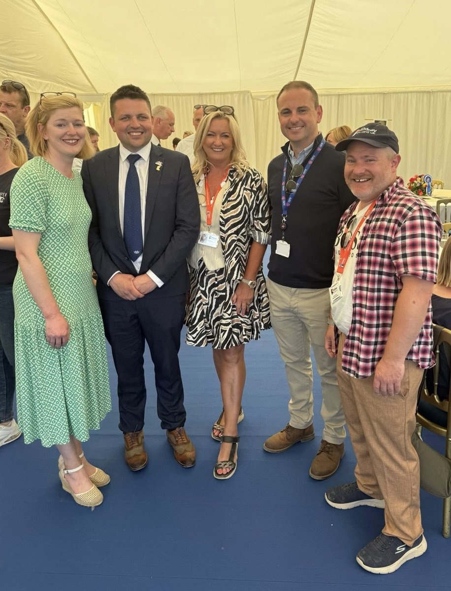 It was great to catch up with Jo-Anne Dobson and Andrew Cromwell at Balmoral today - ALUK have worked in partnership with Kidney Care UK in recent times e.g. on electricity reimbursement for home medical devices and it’s always good to hear about their proactive work 😊
