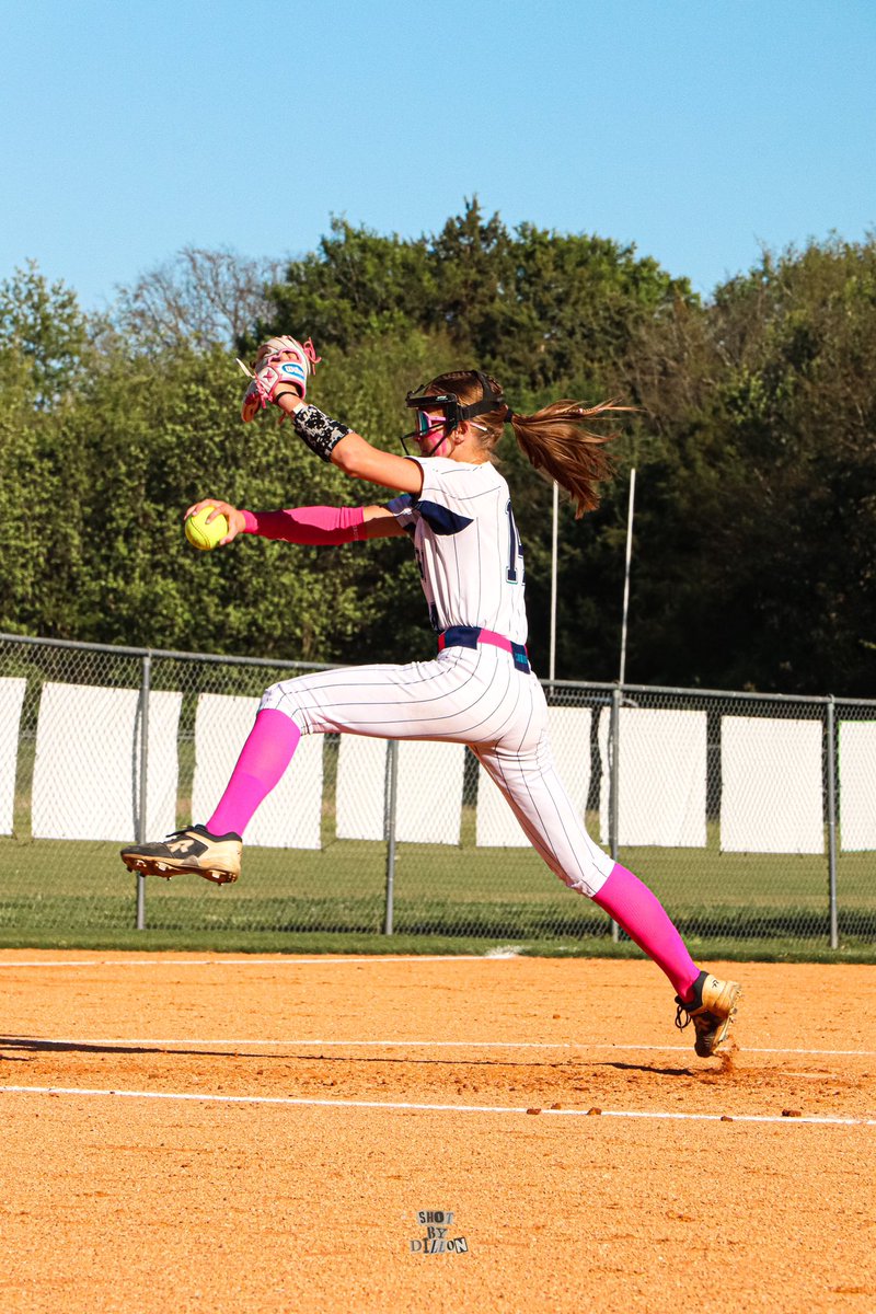 Natalee_Merc2's tweet photo. Middle school ball has come to an end. I am more then proud of what we have accomplished this season as a team 
Here are some personal pitching stats from this season: 
EP:58
BF:257
Hits: 52
R: 39/ER: 27
BB: 25
K’s : 73
ERA: 3.259
BAA: .234
Whip: 1.328 
Strike percentage: 65.29 https://t.co/mTPbNvN3j1