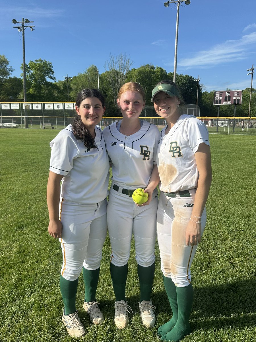 UNDEFEATED SCC CHAMPS! With a 18-0 win over West Bridgewater, DR takes the SCC championship. Maddie Simonds did it all today striking out 10 in five innings, on one hit and going 2 for 4 with a GRANDSLAM! Cam Cloonan helped out with 3 doubles and Sara Marsella went 3 for 3!