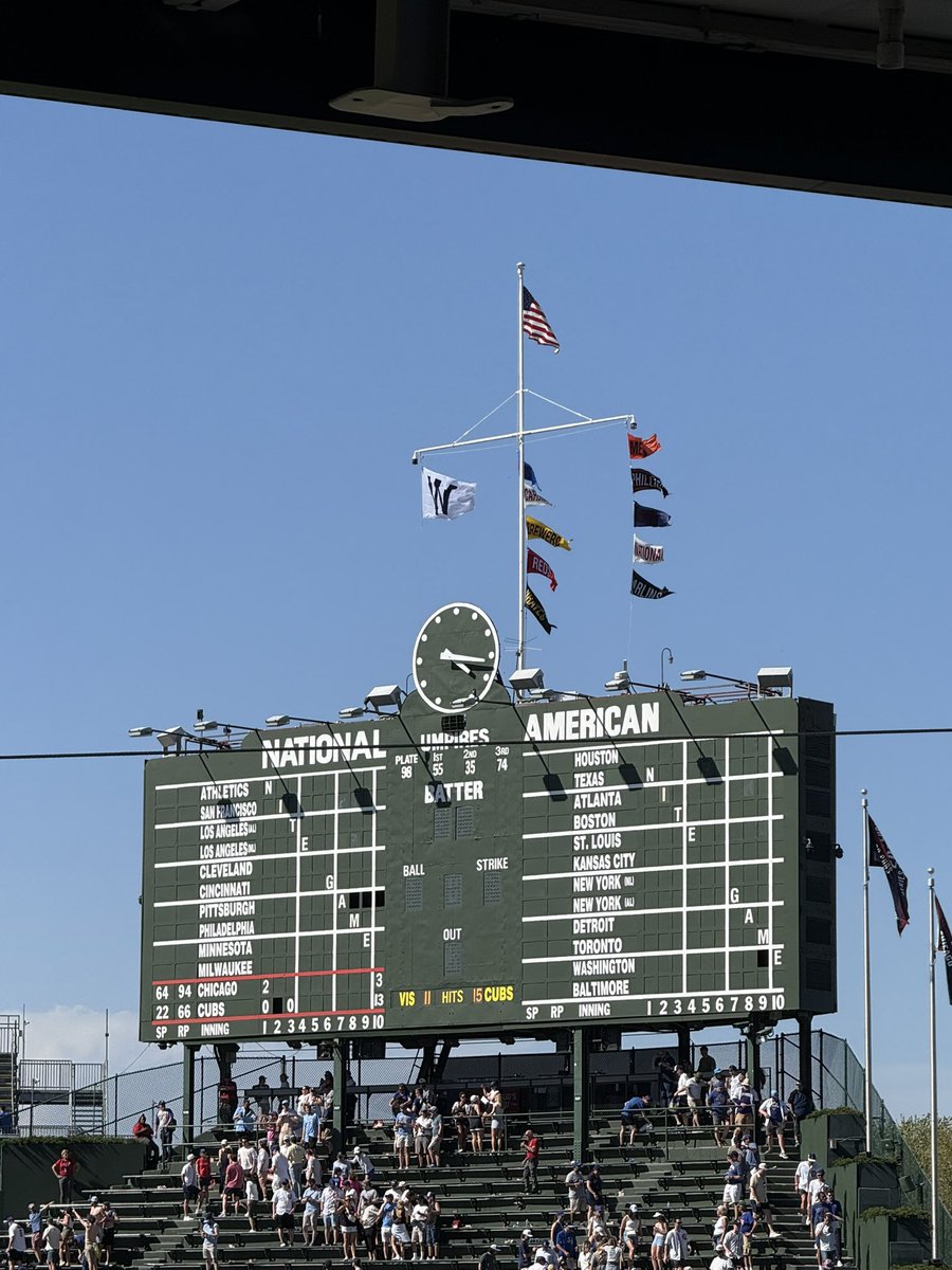 GayDispatcher's tweet image. #FlyTheW #CrossTownClassic #BeHereForIt