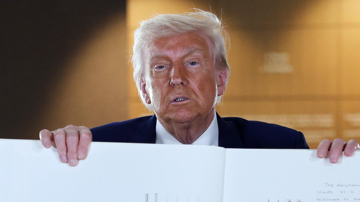 maddenifico's tweet photo. The 14th amendment wins, Trump and tyranny LOSES:  In a stunning 7-2 decision, the Supreme Court has blocked the fascist authoritarian Trump regime from deporting Venezuelan migrants under the 1798 Alien Enemies Act. Fascist dictator-friendly justices Alito and Thomas dissented. https://t.co/XLM0FldpoF