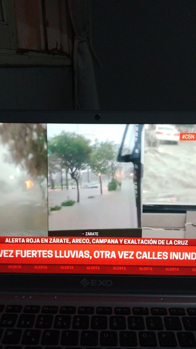 MonicaF91688613's tweet photo. Casi 300,ml en estos lugares. 😰 https://t.co/rjXXmKQgYO