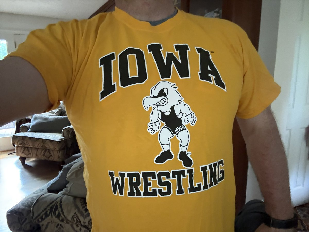 bryanhazard's tweet photo. Day 16 #wrestlingshirtadayinmay thanks to @TomBrandsHAWK, @TerryBrandsUSA, #ryanmorningstar & #bobbytelford making it happen for @IowaWrestling1 https://t.co/tB8HRuuVV3