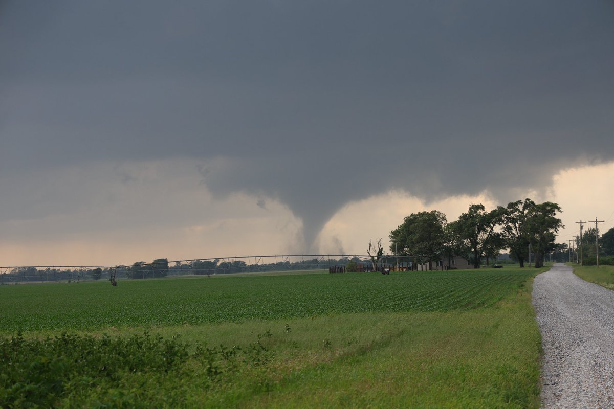 More pics of the Missouri tornado