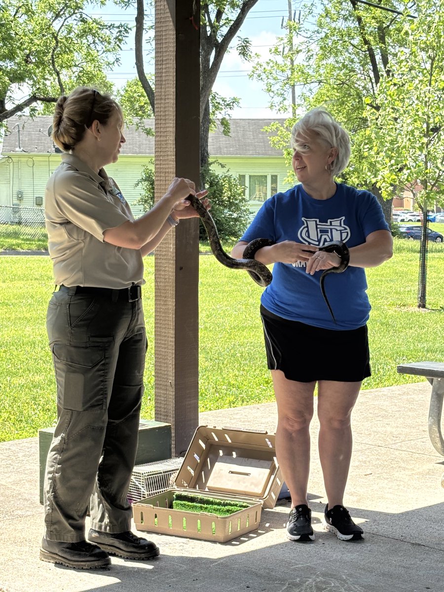 Thank you ⁦<a href="/ohiodnr/">OhioDNR</a>⁩ Hueston Woods for our reptile program ⁦<a href="/Hamilton_CW/">Crawford Woods Elementary</a>⁩