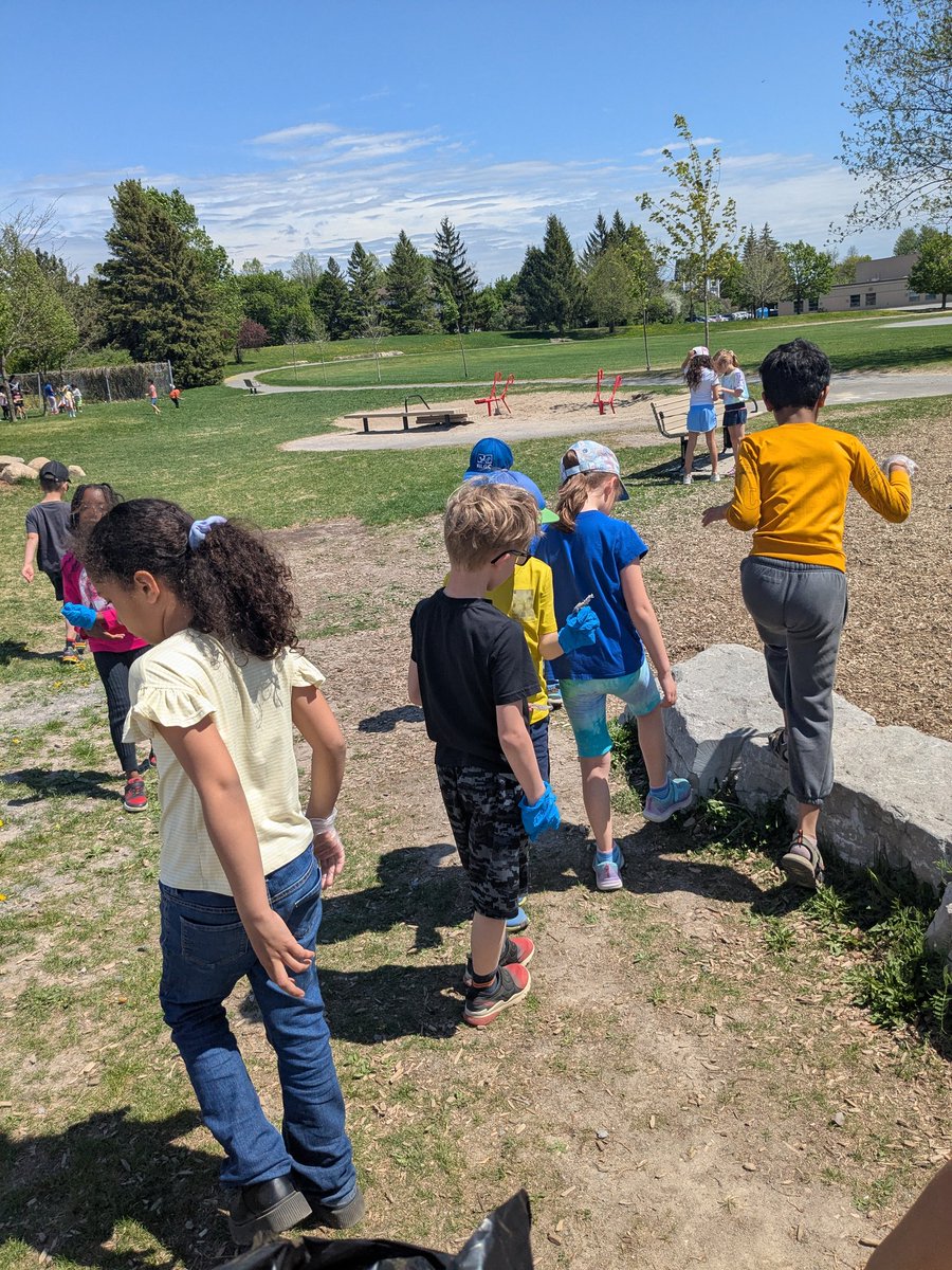 Cleaning up the capital right here at our school. <a href="/EASetonOCSB/">St. Elizabeth Ann Seton School</a>