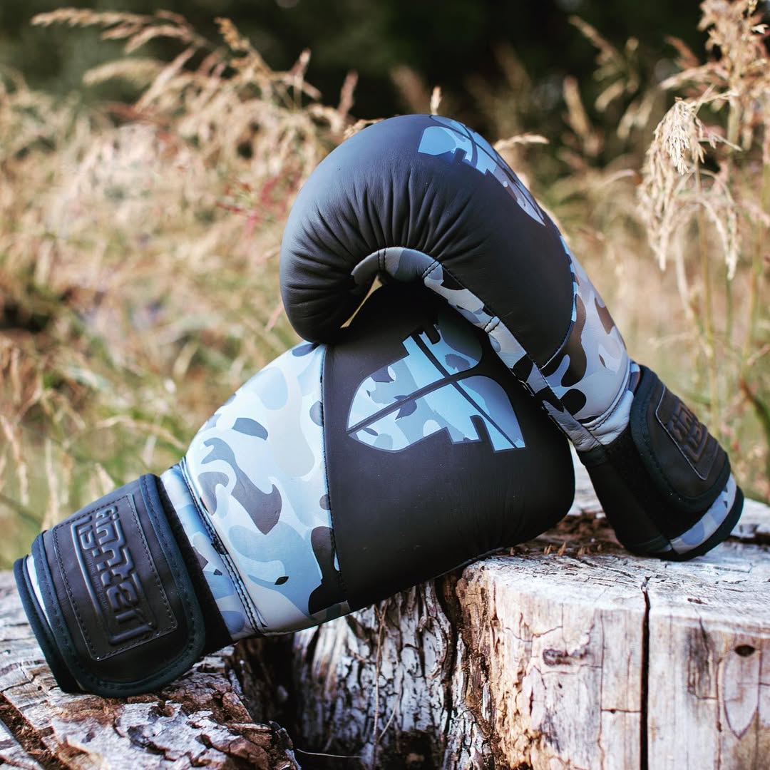 fightersecuador's tweet photo. 💢🥊¡Experimenta la Excelencia en Cada Golpe! 💥

🔥 Equipamiento para campeones
🥋 Jiu-Jitsu | 🥊 Boxeo | 🛡️ Muay Thai | 💪 MMA | 🥊 Kickboxing | 🤟 Karate | 🤙 Taekwondo
🔝 Productos de alto rendimiento para amateurs y profesionales
📦 Entregas rápidas a todo el país 🇪🇨
📍 Showroom en Cuenca: Av. Ricardo Durán, diagonal al coliseo del colegio Borja
📲 WhatsApp: +593 98 453 9242
📩 Email: https://t.co/dbZ7Qt5PO0.ecuador@gmail.com
🌐 Compra fácil aquí: https://t.co/frjxuu18L8
🔥 LIFE IS A FIGHT – DOMINA CADA ROUND 🔥

#fightersec #fighter #somosecuador #muaythai #boxing #kickboxing #martialarts #ecuador #fightersecuador #kickboxingecuador #muaythaiecuador