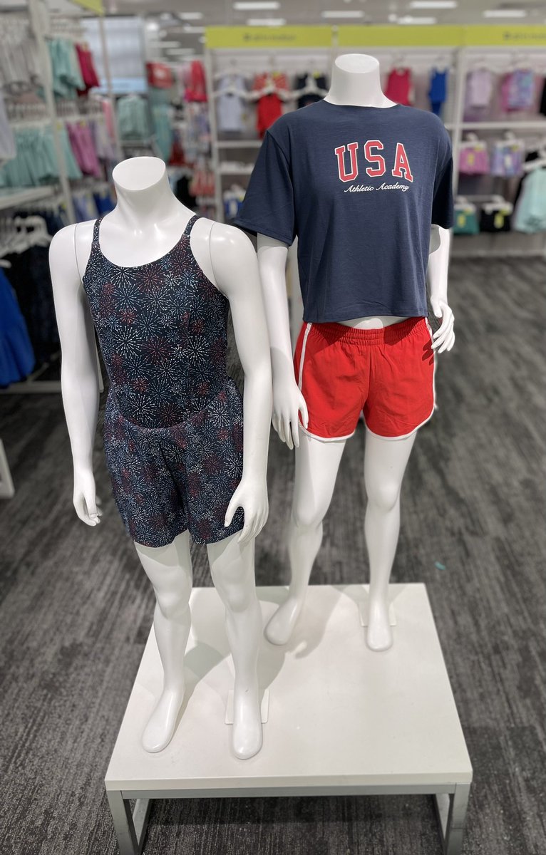 MaySandlin11's tweet image. Performance Updates🇺🇸✅ #target #visualmerchandiser #allinmotion #activewear #merica @emily69716809 @VictoriaStaley8