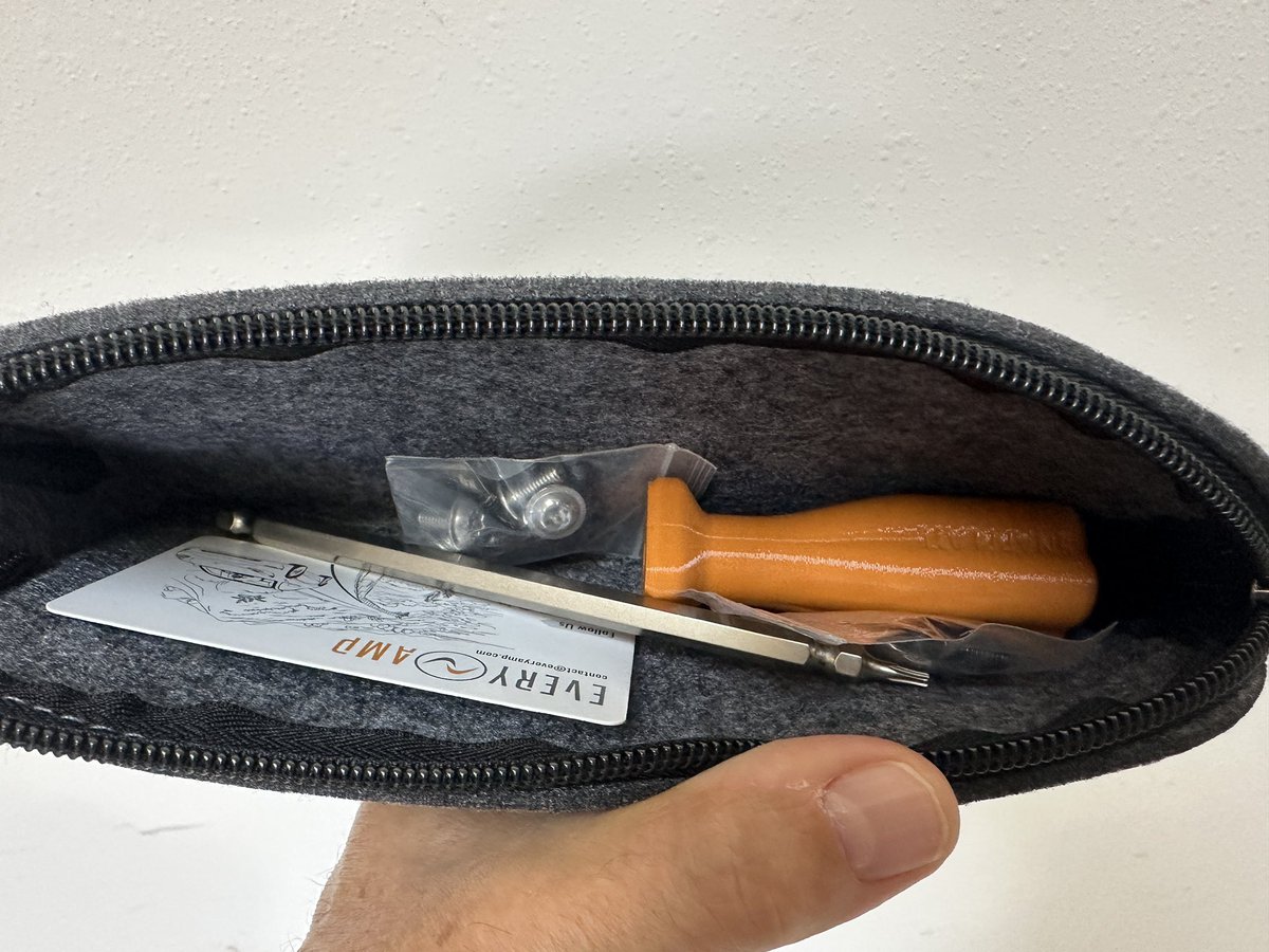 LifeWithMiddie 🔥#VoiceCommands🔥 FSD Since 10.2 tweet media