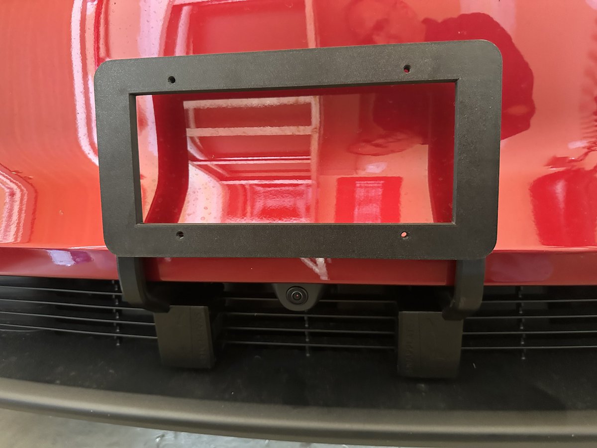 <a href="/EveryAmp/">EveryAmp</a> Juniper Model Y SnapPlate+ installed! Now waiting for <a href="/Tesla/">Tesla</a> to send me my plates (lease)