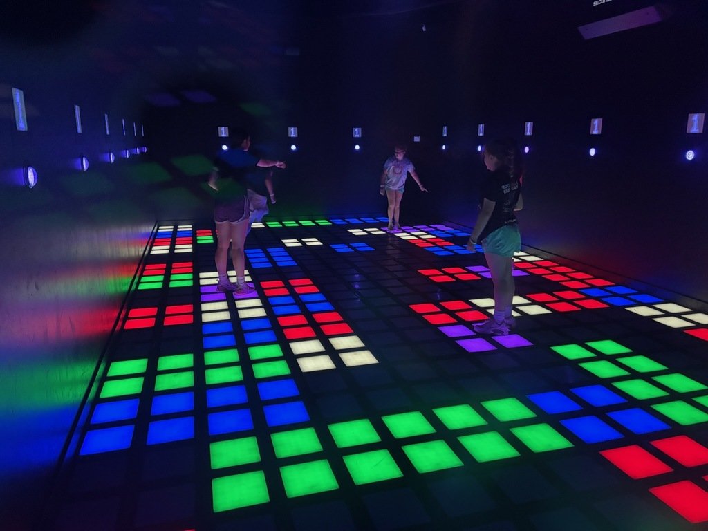 LestervilleR4's tweet image. 5th and 6th graders went to 'Activate' for their class field trip today. They had a blast! Then to the park for pizza! We had such a good, fun day!