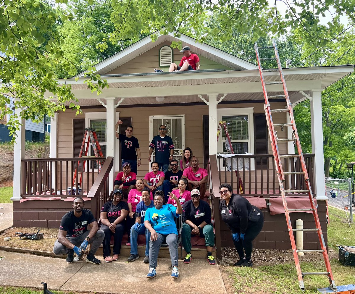 Grateful to have been part of a meaningful event today, organized by the Employee Culture &amp; Engagement (ECE) chapter I support. We partnered with Habitat for Humanity through their Brush with Kindness campaign to help paint a home. 

#HabitatForHumanity #MakingADifference
