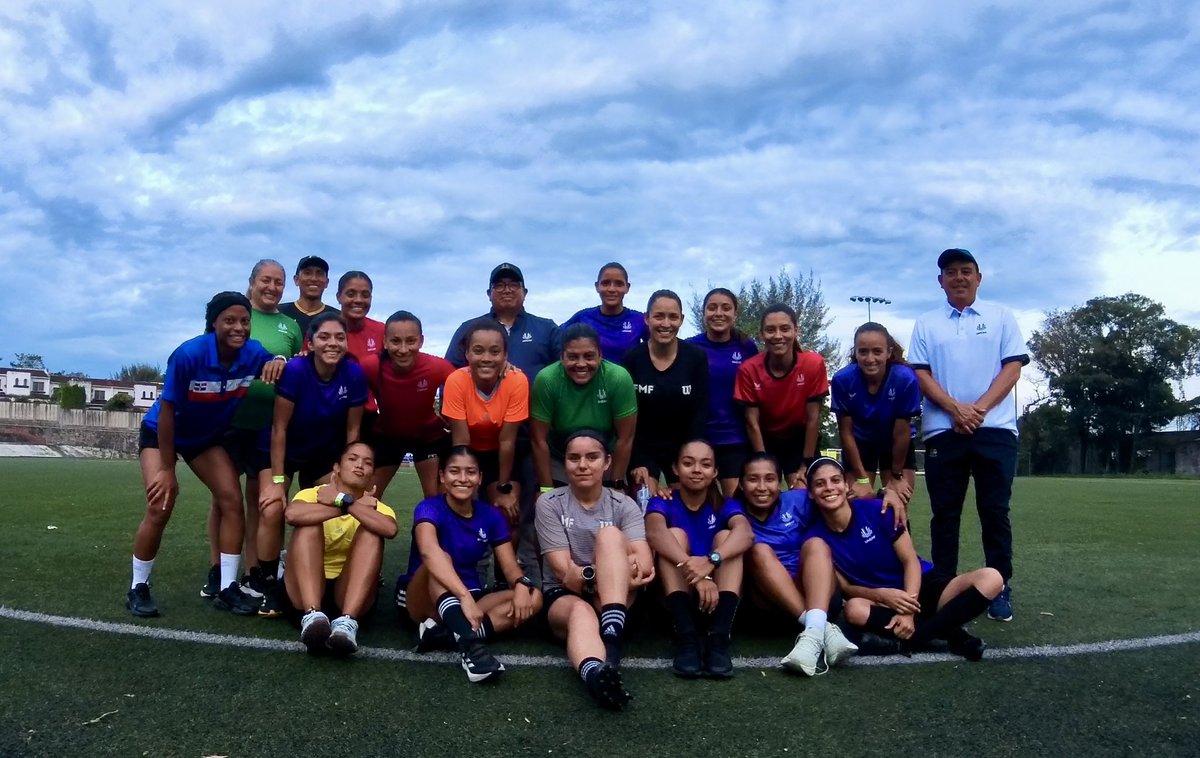 Curso para Árbitras en Proyección de UNCAF 🇨🇷 🇸🇻 🇬🇹 🇭🇳 🇲🇽 🇵🇦 🇩🇴 San Salvador, El Salvador.