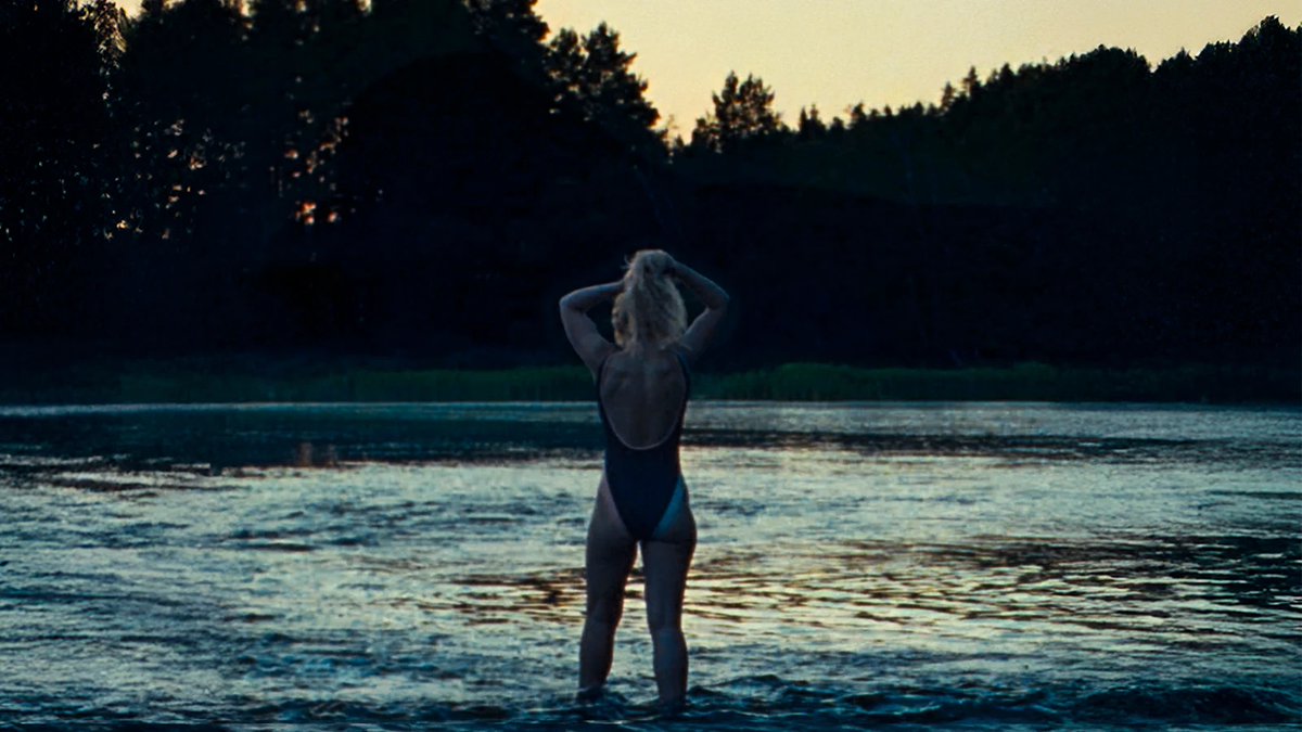 davidehrlich's tweet photo. The Chronology of Water: really impressed by the bold artistry and depth of feeling in Kristen Stewart's directorial debut. doesn't hurt that Imogen Poots is incredible in it. 

my #Cannes2025 review: https://t.co/dq2HewXFZD https://t.co/Z5505RGzIP