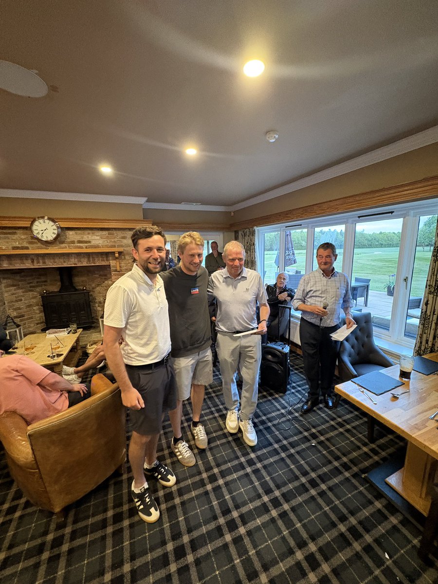 Oaks Golf Club York tweet media