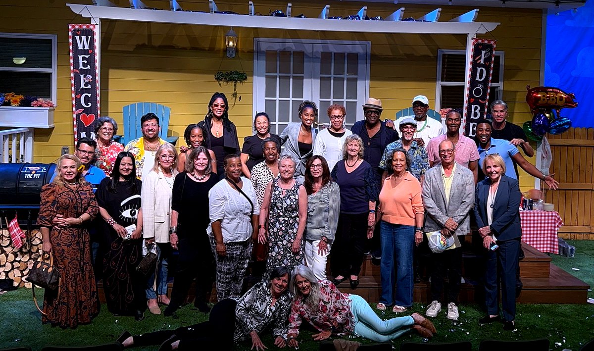 🎭 Last night, we were thrilled to welcome guests to the invited dress rehearsal of Fat Ham! Proceeds from last night’s event will benefit the Historic Hampton House and help continue its vital programming and preservation efforts. 🖤 #GableStage #HistoricHamptonHouse