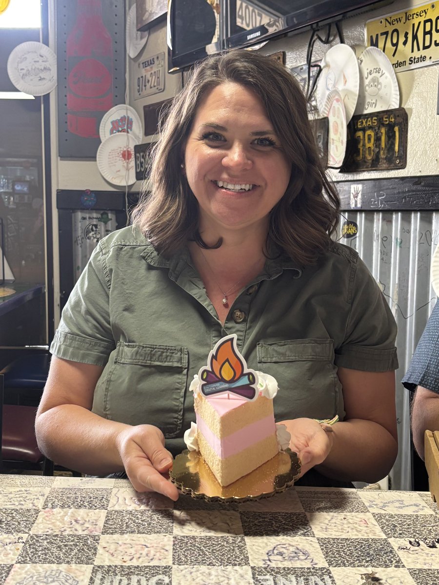 It’s been a big week of Digital Learning celebrations—and we’re wrapping it up with a belated birthday shoutout to the amazing Viktoria Henderson!
Thanks for bringing your sparkle to the team. Hope your day was as fabulous as you are!
#HappyBirthday