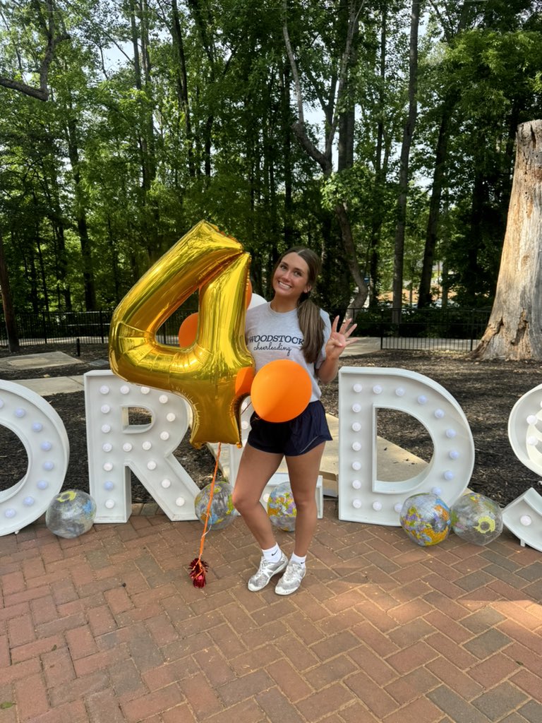 round 4 with the dream team!! so extremely blessed for this team🧡🧡🧡 let’s do this <a href="/Orange_Rays/">ORANGE 🍊</a> 🍊