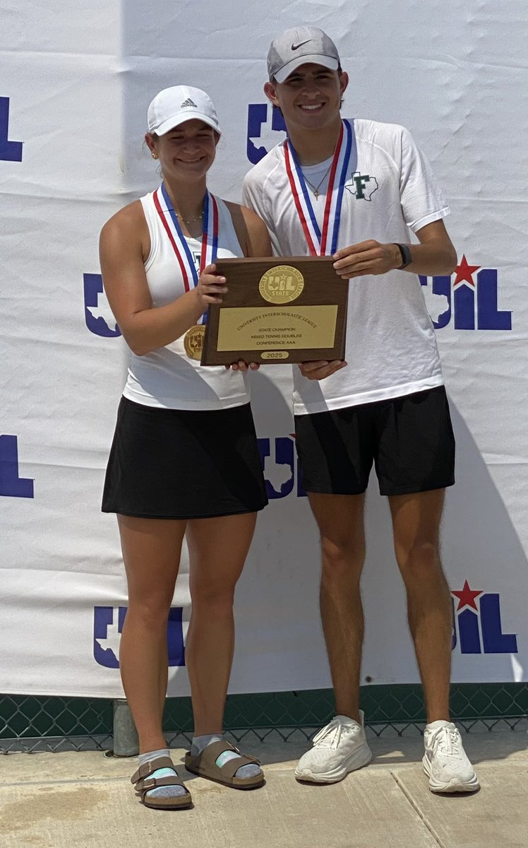 FranklinISD's tweet image. Congratulations to the Franklin tennis team. Bryn and Caleb are the 3A mixed doubles state champions and Weston and Jack are 3A boys doubles state semifinalists. 🎾💚