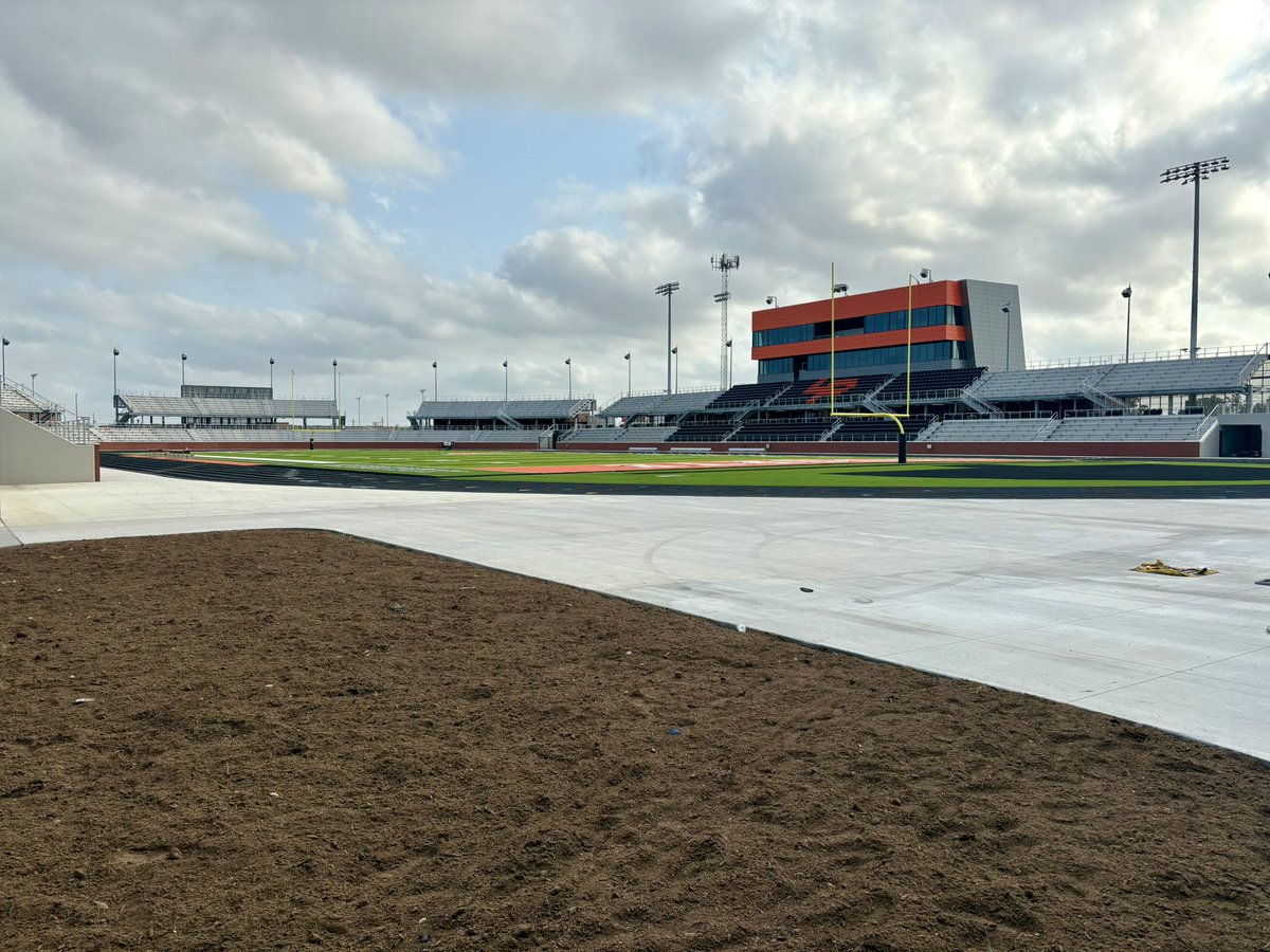Jon Poorman (@jonpoorman) on Twitter photo ๐ Can confirm previous reports that <a href="/LPDawgsFootball/">La Porte Football</a>โs new stadium is awesome. #txhsfb ๐ Can confirm previous reports that <a href="/LPDawgsFootball/">La Porte Football</a>โs new stadium is awesome. #txhsfb