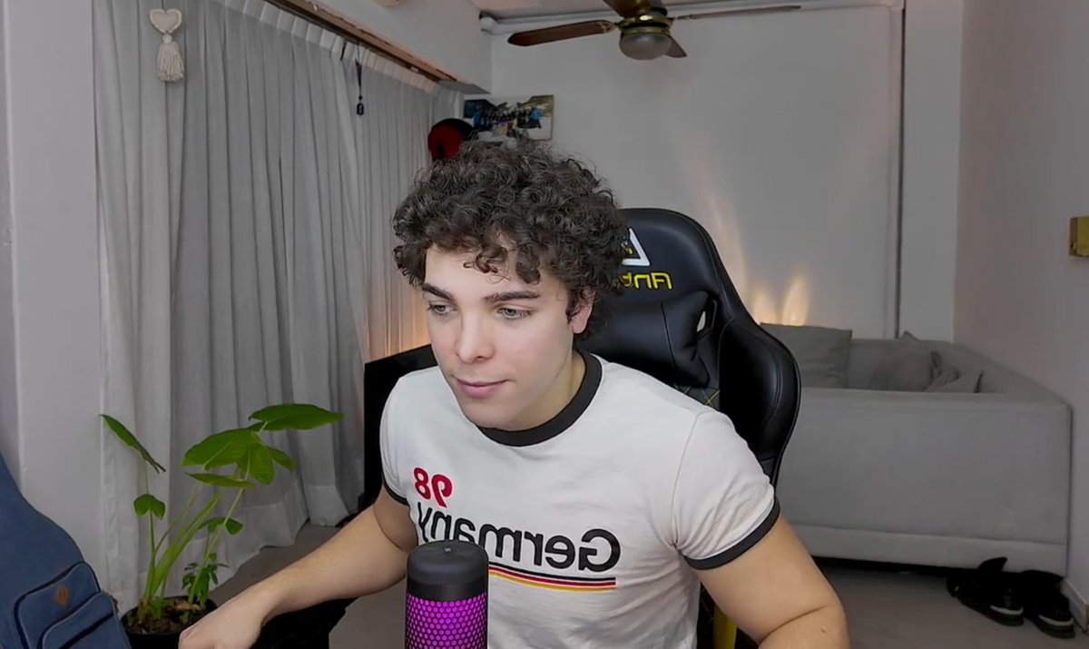 Juani hoy en stream!!!