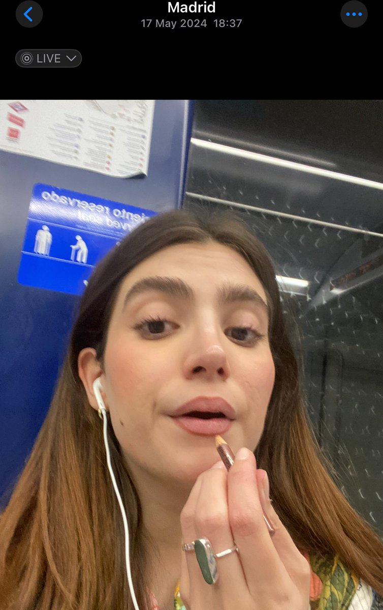 amalia 🌷 tweet media