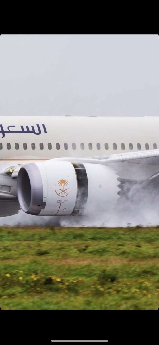 Man_797's tweet photo. لمين اشكيك ..؟
   و من يسمعني لو اشكيك
     و من اقدر معاه احكي !
    حنيني ، والسوالف ذيك. https://t.co/Sf8ICB3fMO