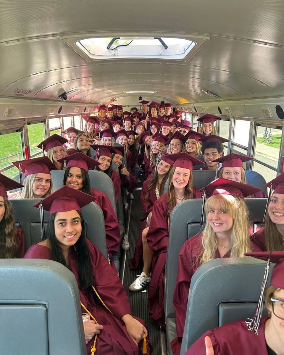 LongmontEstates's tweet image. Loved welcoming our graduates back to walk our halls and inspire the next generation! Hearing their stories and future plans reminds us all what’s possible. Once an eagle, always an eagle! #LEESoars @SVVSDsupt @BuchlerStVrain