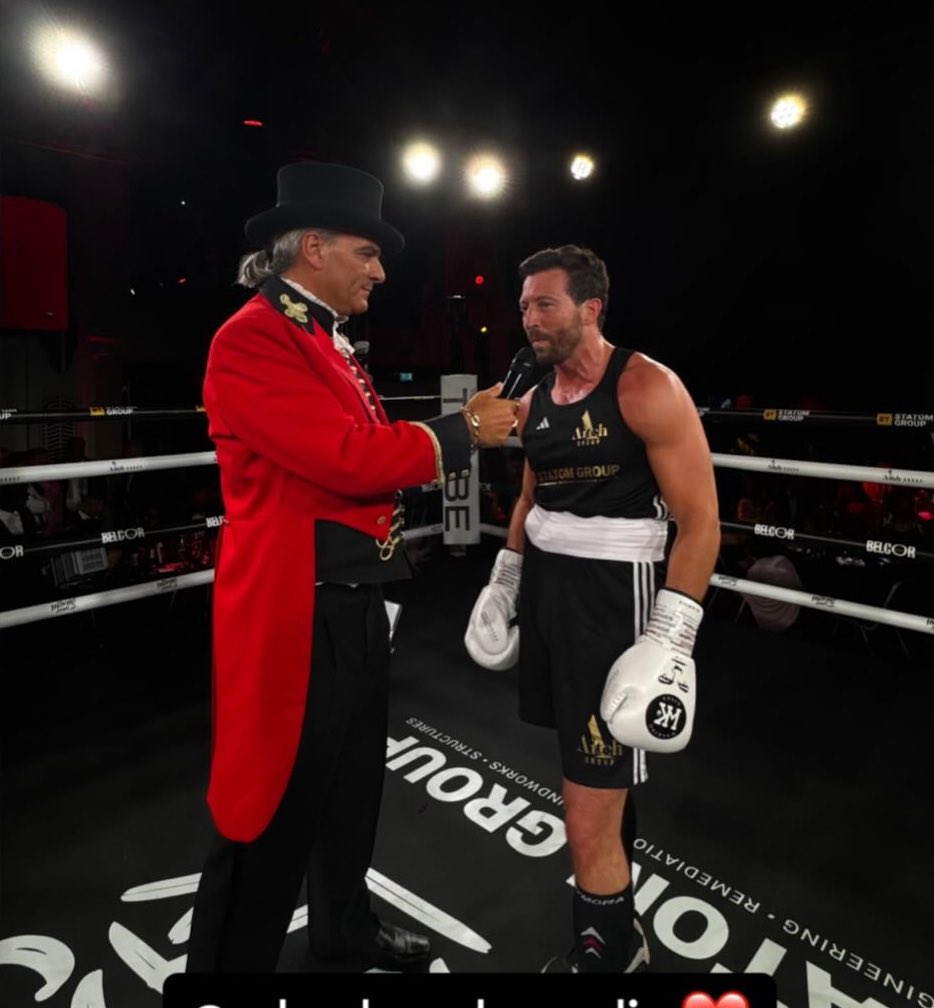 #KnivesDown 🔪 ❌