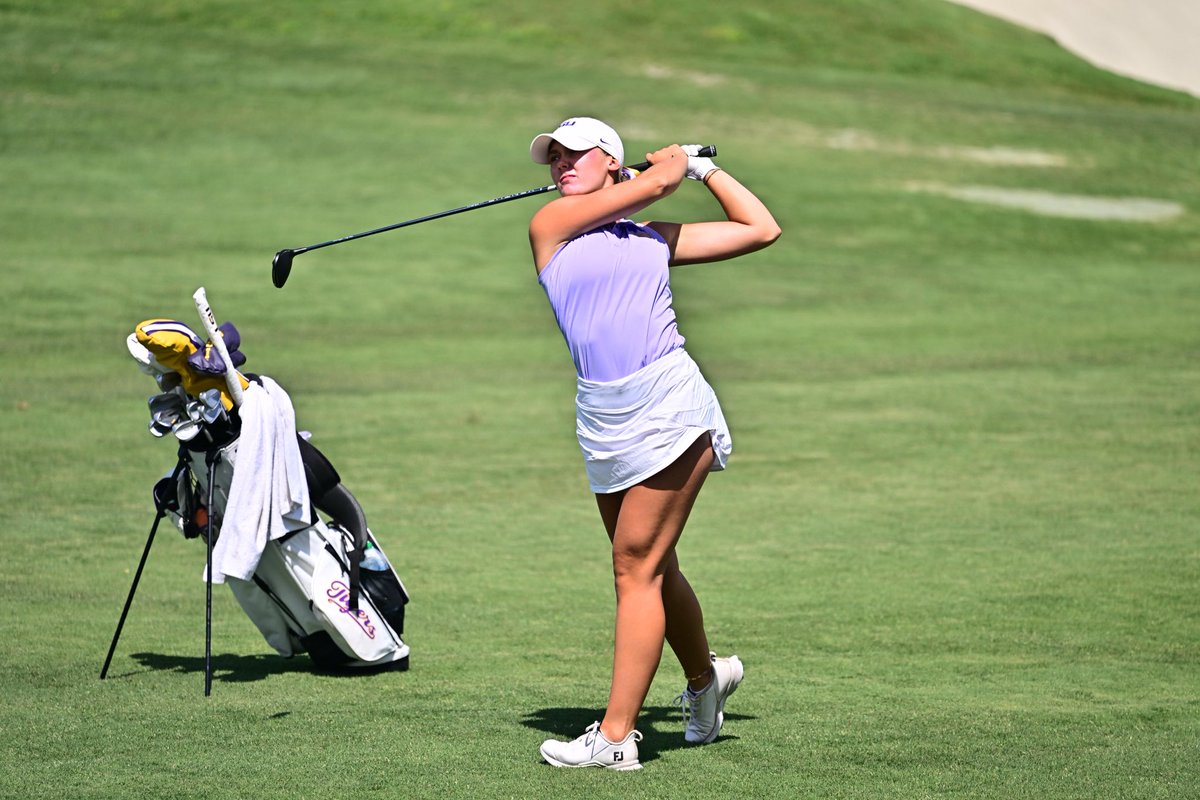 Tigers At The Turn 🔁

LSU Team  E | T4
Elsa Svensson -1 | T11
Aine Donegan -1 | T11
Rocio Tejedo E | T27
Josefin Widal +2 | T74
Taylor Riley +3 | T89