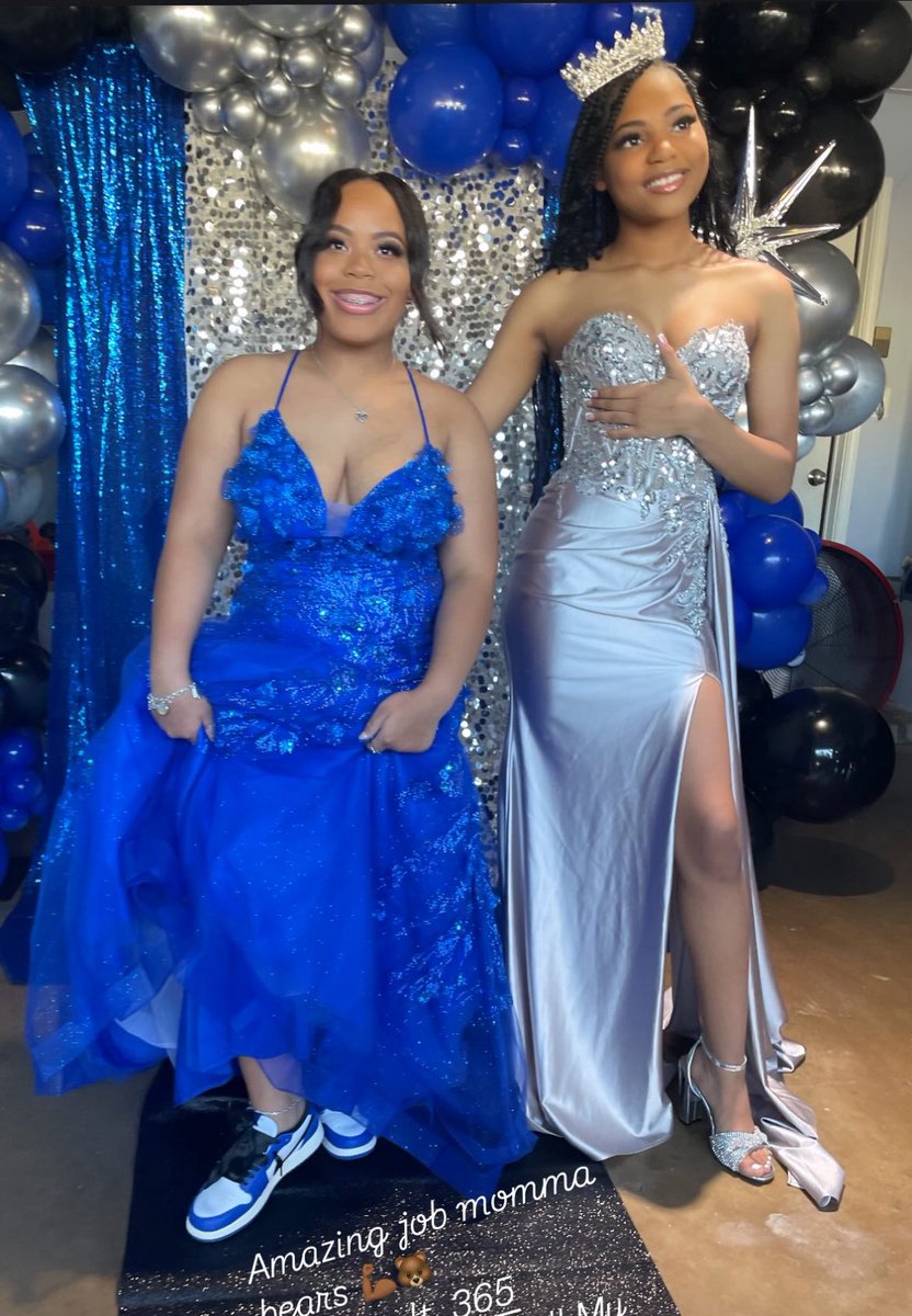 EastsideNellz's tweet image. Still at a Ahhh 😌
Baby Girrllllll 🥰
#8thGradePROM

(Senior Year 🤧)