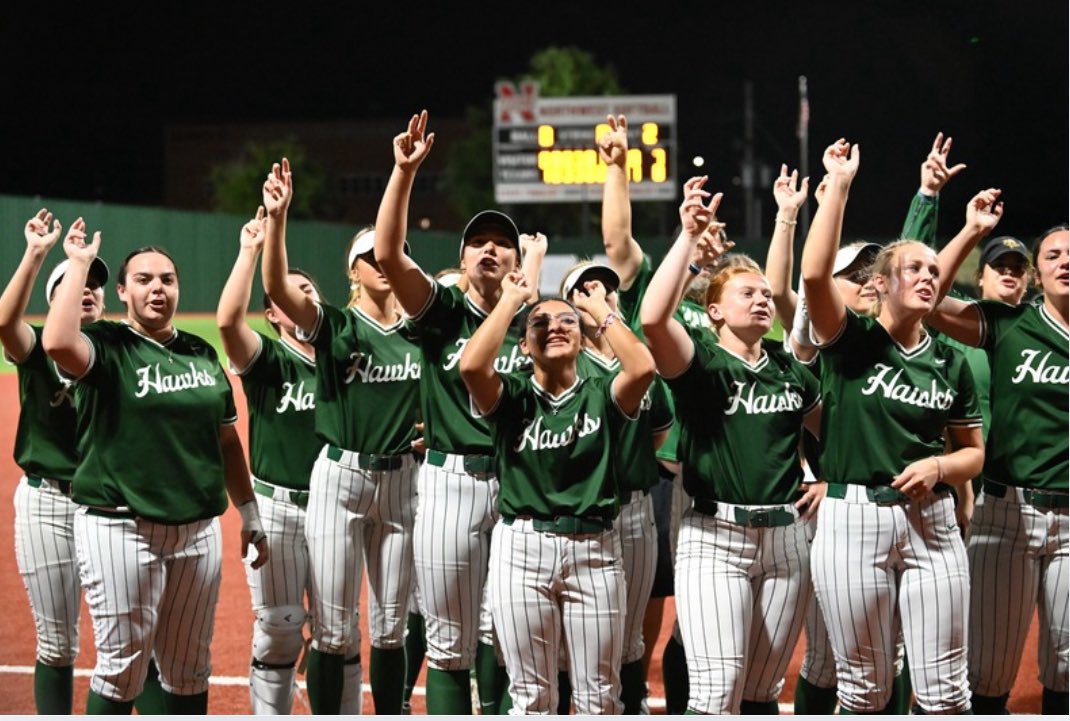 Incredible season girls! So proud of this team! #3ft