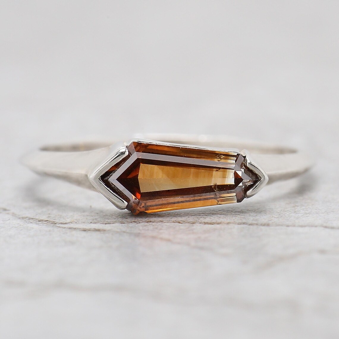 FDJewels's tweet image. Shield Shape Brown Color Diamond Ring 0.93 Ct 10.25 MM Shield Diamond Ring 14K Solid White Gold Silver Engagement Ring Gift For Her QL1795

ETSY : etsy.com/in-en/listing/…

#ShieldDiamondRing #BrownDiamondRing #ShieldShapeRing #14KWhiteGoldRing #SilverEngagementRing #GiftForHer