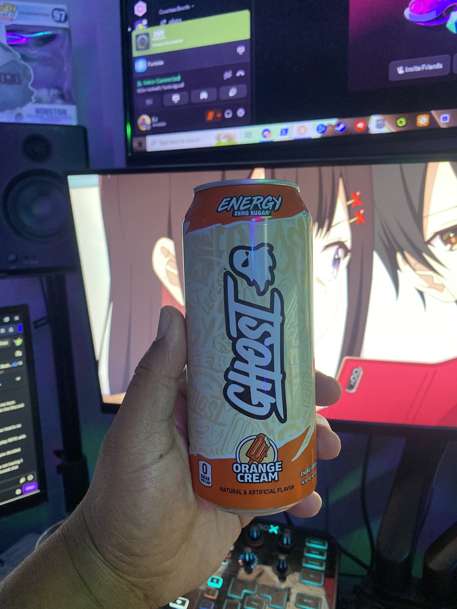 Charged up with some enne!
We live with friday vibes come through twitch.tv/ej0024