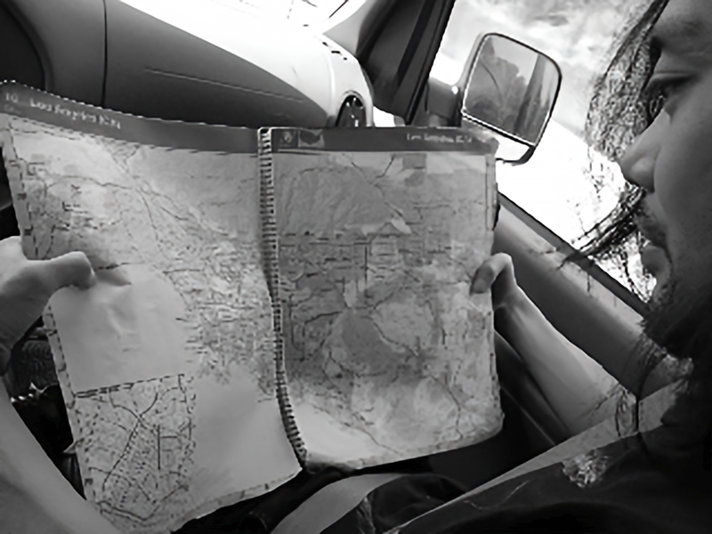 These photos were taken in the early '00s. Back then, there were no GPS or smartphones like today. Our only travel companion was a physical map to travel the US. We burned many CDs onto CD-Rs, always carried a few novels, an English dictionary and sleeping bags in the van. / Taka