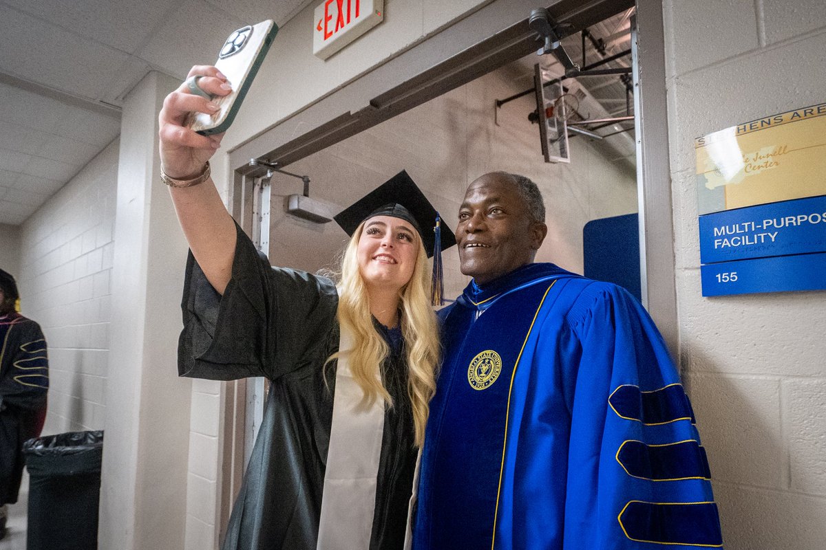 AngeloStatePres's tweet image. Night one is in the books, and what a night it was! Congratulations to all our graduates. The future is brighter because of you, and we can't wait to see how you lead the charge!