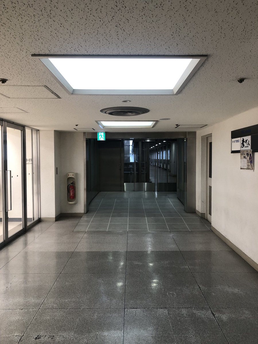 AZAZ_train's tweet photo. 【返礼品の直接受渡しを希望した方へ】

ホロクルの会場横にある立体駐車場に向かう途中(写真2枚目)で行います。

向かい方等は写真を参考ください。 https://t.co/y3UlUGeeHR