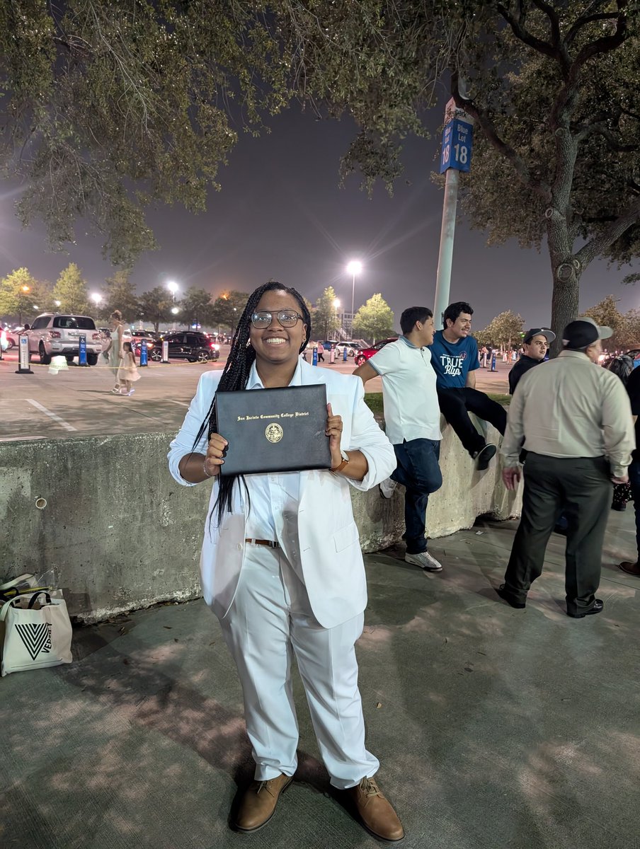 msbyarsculinary's tweet image. Not many people can say they graduated with their Associate's degree BEFORE their high school diploma. Jennifer, I am so in awe of your continued determination and humbleness. So proud! TWU is getting an amazing student! #2025grad #TWU #SanJacintoCollege
